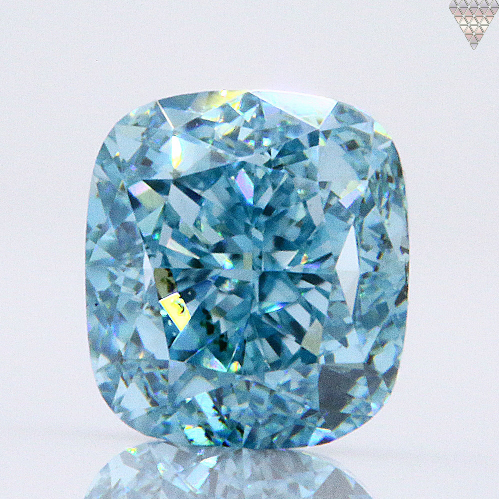0.26 CARAT, FANCY VIVID GREEN-BLUE DIAMOND, CUSHION SHAPE, VS2 CLARITY ...